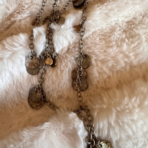 Vintage patina colored coin necklace. Bronze and matte silver colored mixed. - Picture 2 of 5